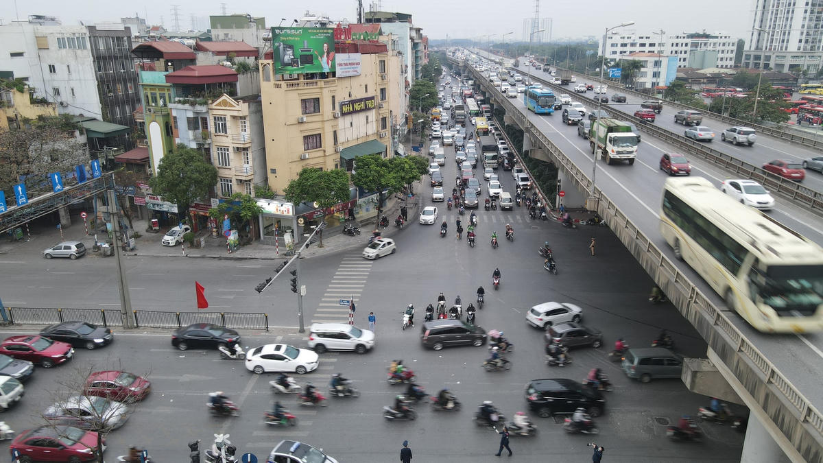 [ẢNH] Đường phố Hà Nội sau ngày làm việc cuối cùng trước kỳ nghỉ Tết