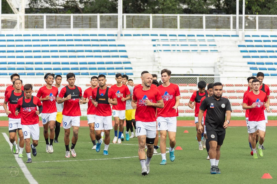 ĐT Philippines tích cực tập luyện trước khi di chuyển sang Việt Nam đá giao hữu. Ảnh: VFF.