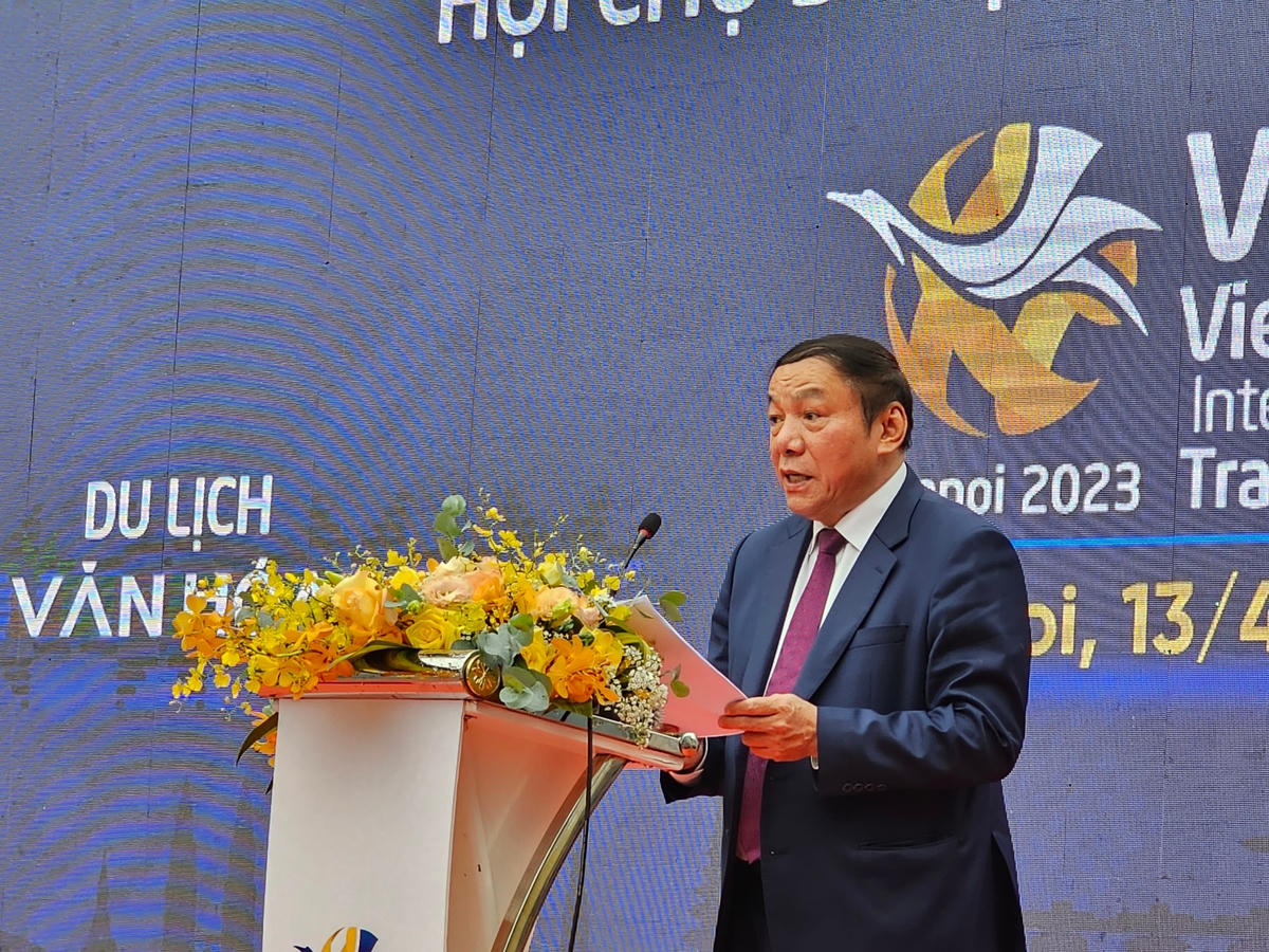 Bộ trưởng Bộ Văn hoá, Thể thao và Du lịch Nguyễn Văn Hùng phát biểu tại lễ khai mạc.