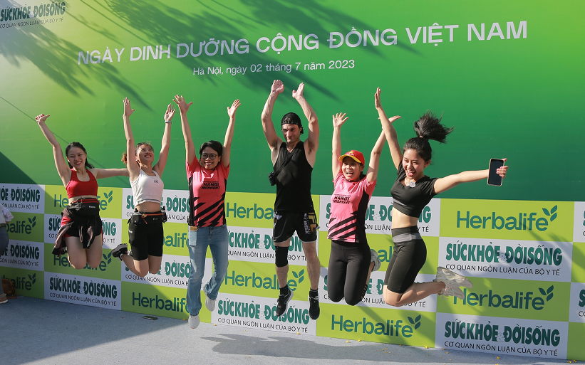 Đông đảo người dân tham gia Ngày Dinh dưỡng cộng đồng Việt Nam