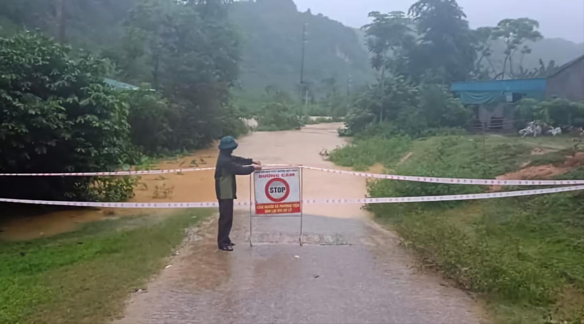 Biển cảnh báo nguy hiểm.