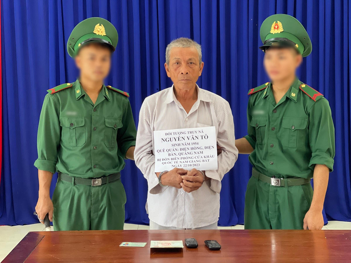Đối tượng Nguyễn Văn Tô tại cơ quan điều tra.