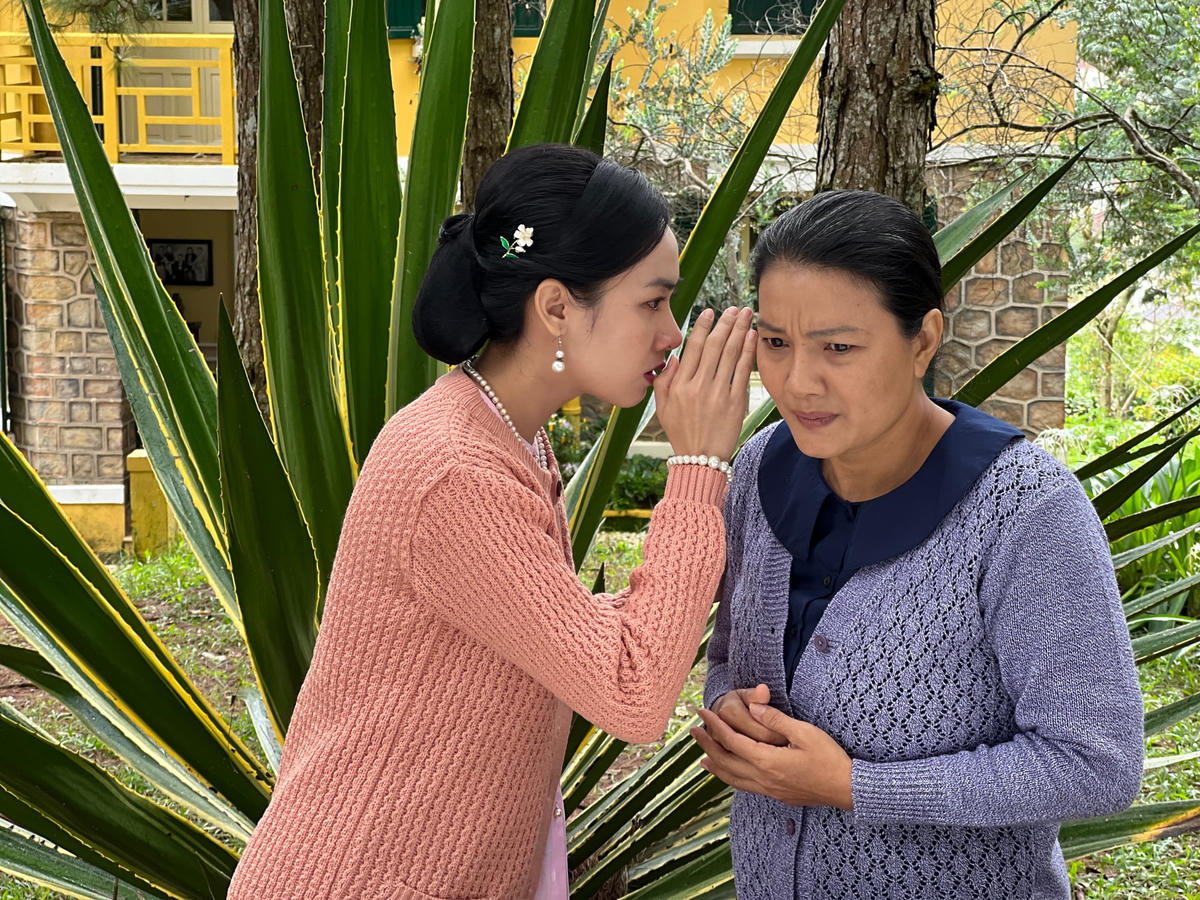 Bộ phim có sự tham gia của diễn viên Kiều Trinh và nhiều gương mặt trẻ. 