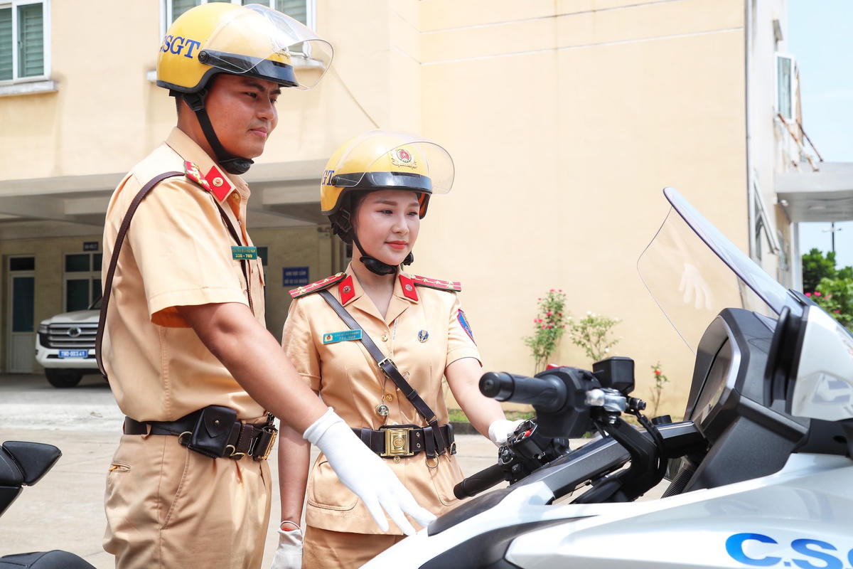 Cận cảnh 30 siêu mô tô phục vụ dẫn đoàn của Công an 11 tỉnh, thành phố