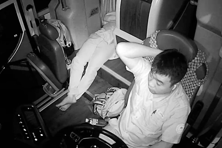 Tài xế Hoàng Văn Tính thời điểm trước khi xảy ra vụ tai nạn. Ảnh: Cắt từ camera hành trình. 