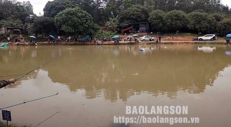 Hồ câu Na Đâu (khu Na Đâu, thị trấn Hữu Lũng, huyện Hữu Lũng), nơi xảy ra sự việc. Ảnh: Báo Lạng Sơn.