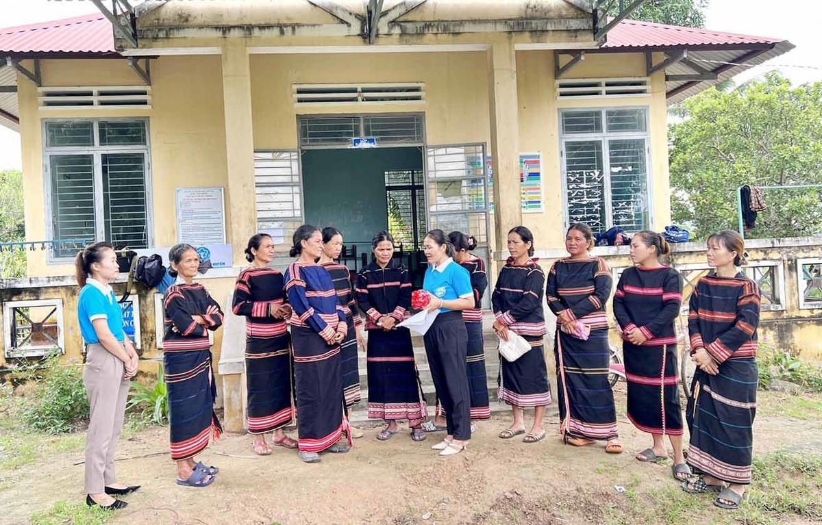 Tỉnh Gia Lai sẽ thiết lập các điểm hỗ trợ đồng bào DTTS ứng dụng công nghệ thông tin tại các xã thuộc khu vực III và các thôn, làng đặc biệt khó khăn. Ảnh: baodantoc.vn