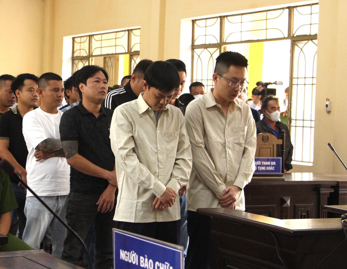 Các bị cáo tại TAND tỉnh Quảng Nam.
