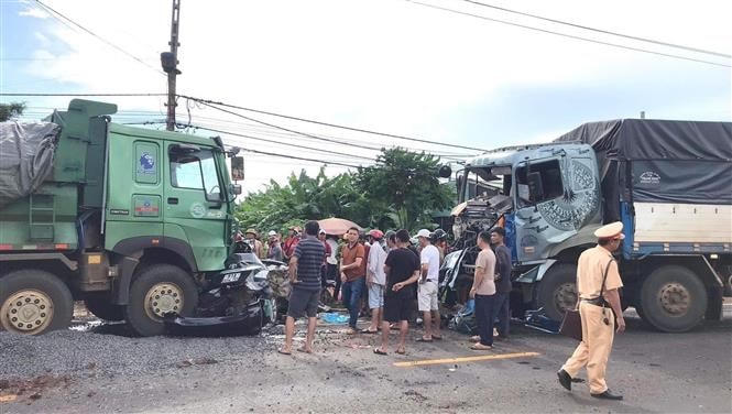 Hiện trường vụ tai nạn. Ảnh: TTXVN.