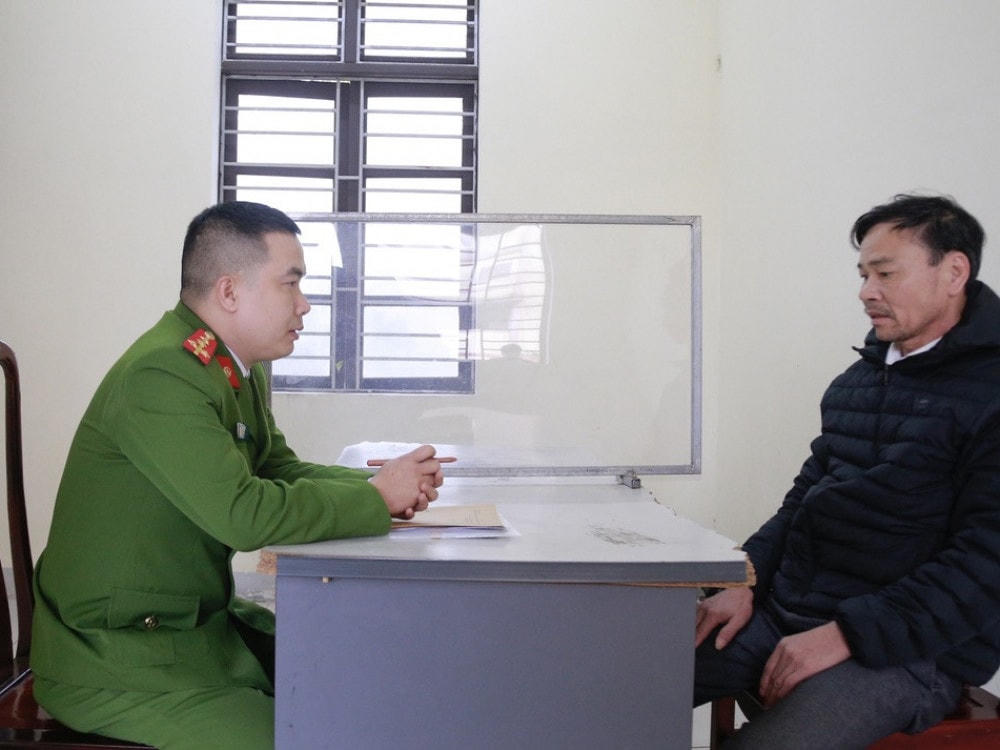 Đối tượng Lê Văn Nam tại cơ quan công an.