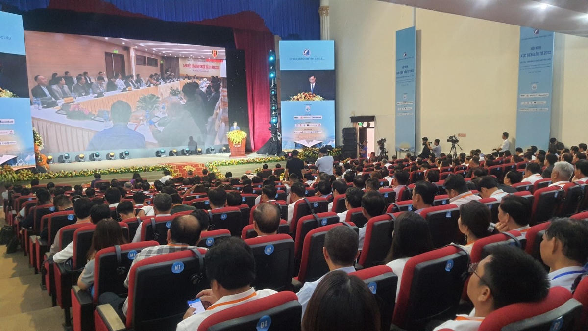 Quang cảnh hội nghị.