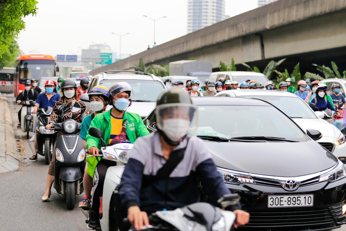 Tắc đường kéo dài tại vành đai 3 vào ngày 30/4.