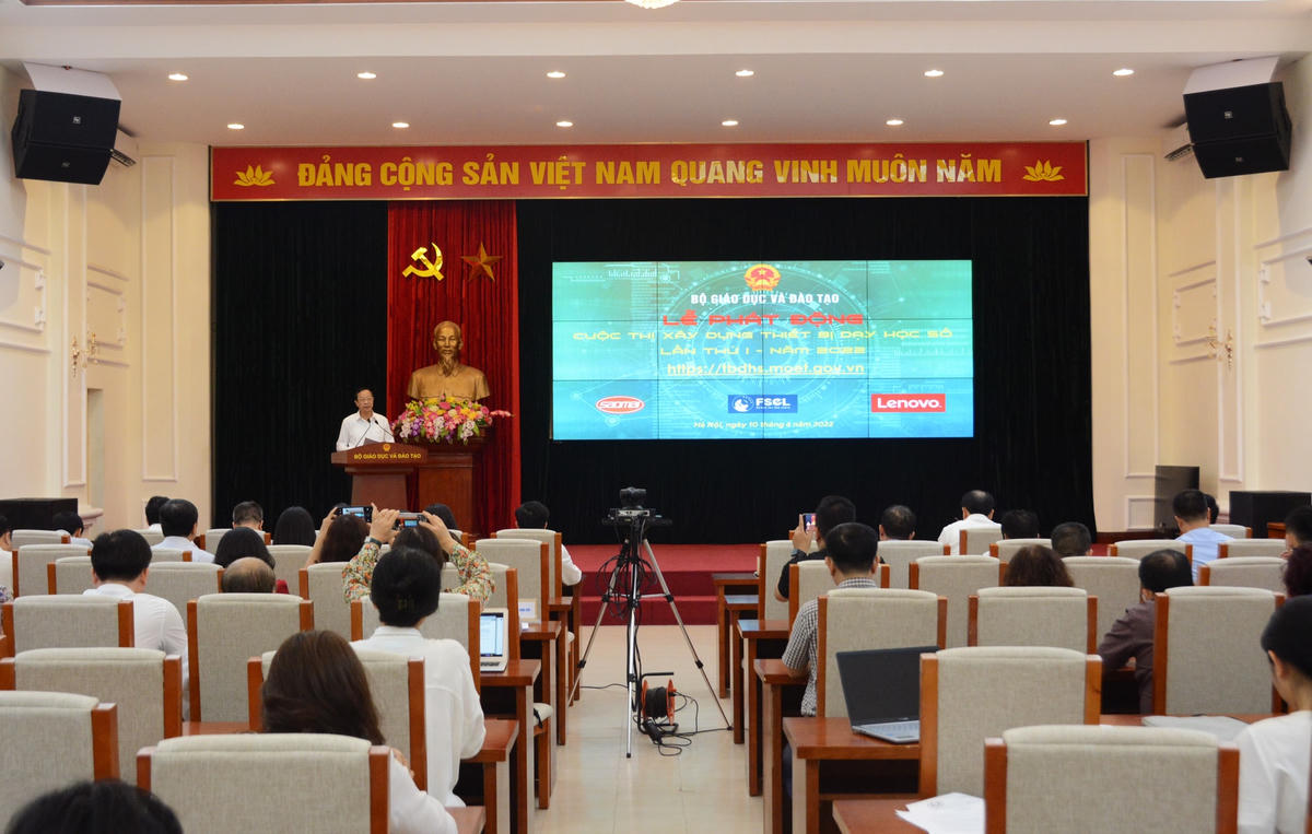 Toàn cảnh lễ phát động.