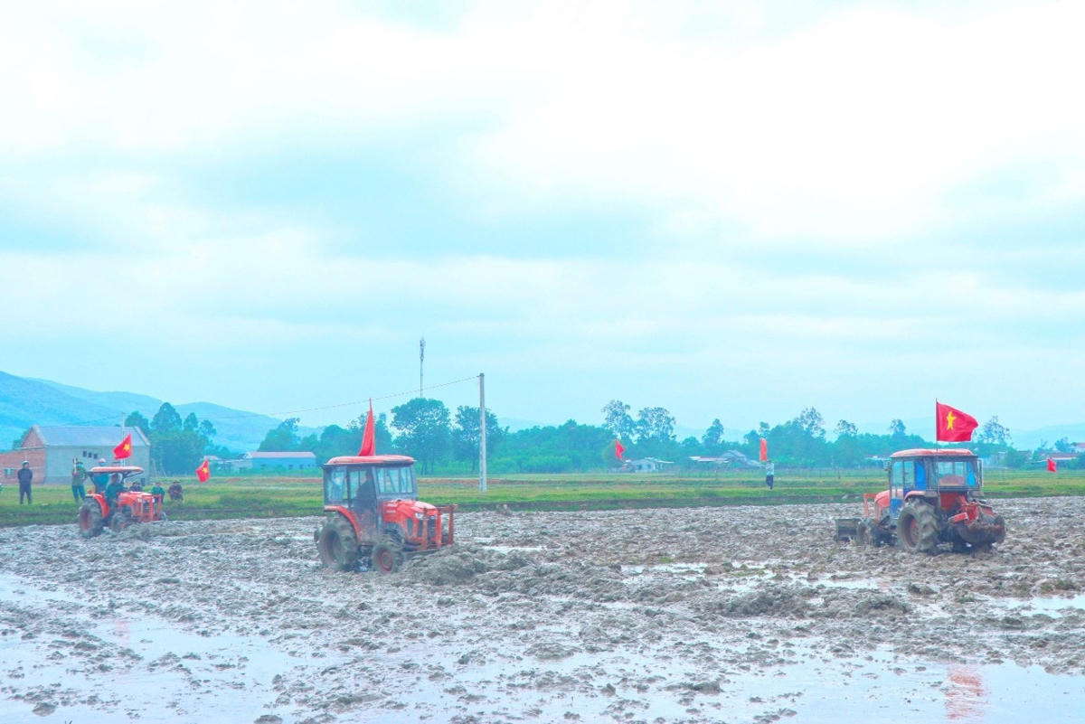 Kỳ Anh: Phát huy tốt công tác dân vận khéo trong thực hiện 'Cuộc vận động Dồn điền, đổi thửa'
