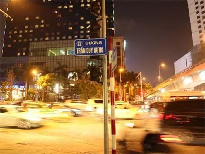 Phố Trần Duy Hưng được đánh giá là điểm dễ phát sinh tệ nạn xã hội. Ảnh minh họa: Báo Công Lý.