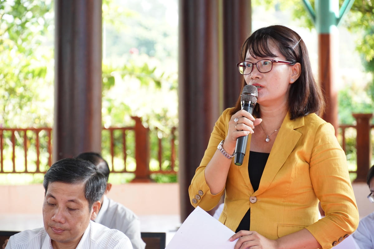Đại diện Ủy ban MTTQ Việt Nam tỉnh Bà Rịa-Vũng Tàu tham luận tại hội nghị. (Ảnh: Mạnh Thìn).