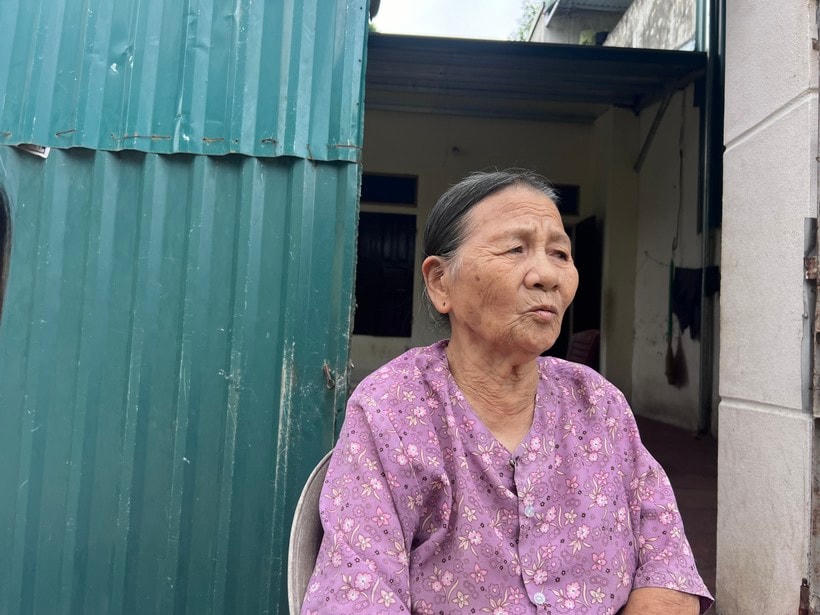 Bà Lê Thị Lũng đánh giá Xuân Mạnh là học sinh lễ phép, thường xuyên giúp đỡ người lớn.