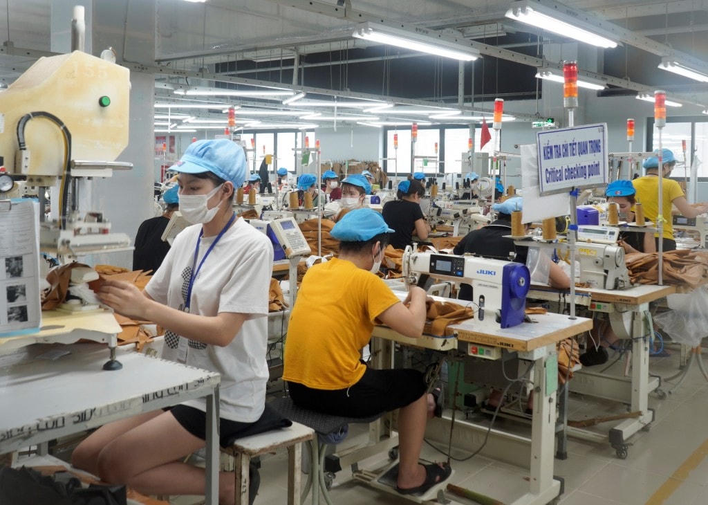 Nhiều người lao động đồng tình với đề xuất giảm năm đóng bảo hiểm xã hội.