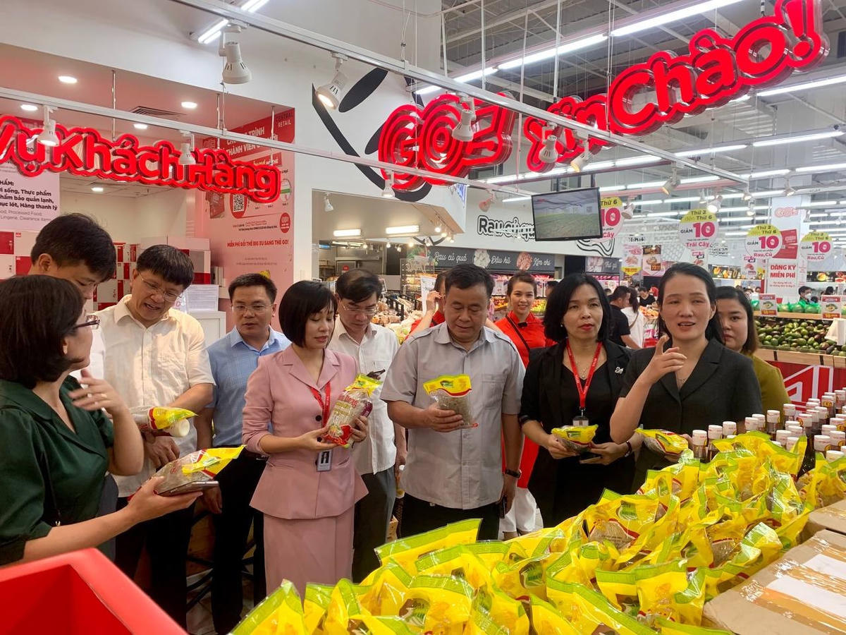 Sản phẩm OCOP được trưng bày.