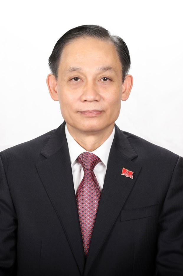 Đồng chí Lê Hoài Trung được bầu giữ chức Ủy viên Ban Bí thư Trung ương Đảng khóa XIII, tại Hội nghị Trung ương 8 khóa XIII. Ảnh: TTXVN