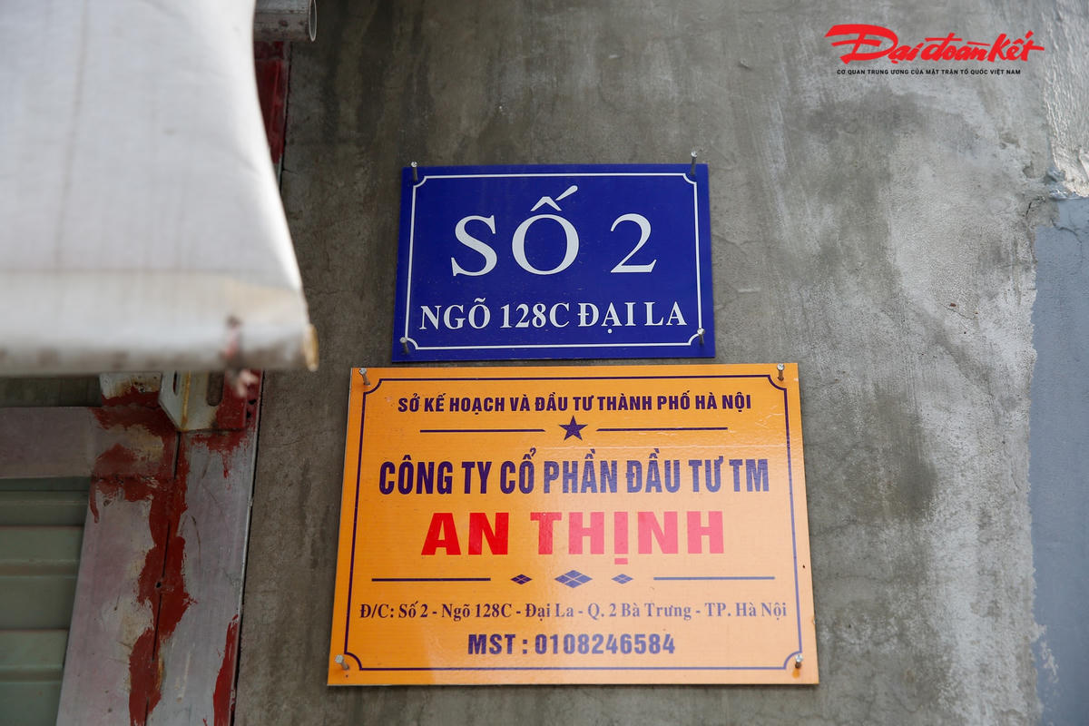 Hà Nội: Cận cảnh ngôi nhà 'siêu độc' 4 mặt tiền nằm ngay dưới đường vành đai nghìn tỷ