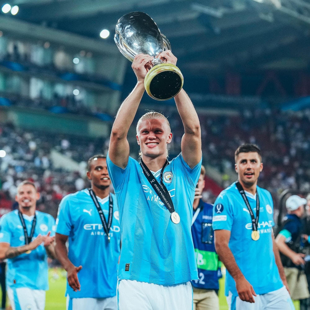 Haaland tiếp tục làm dày thêm bộ sưu tập danh hiệu.