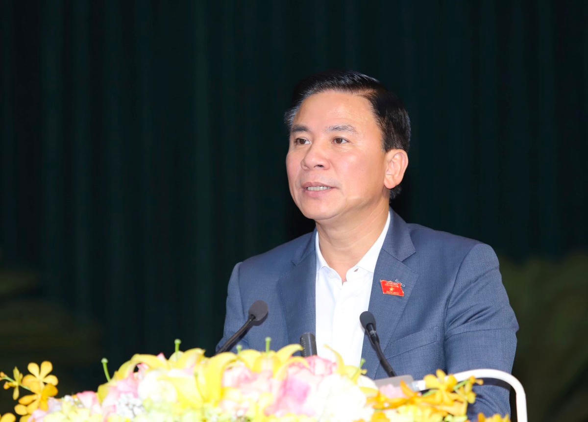 hung-phat-bieu.jpg