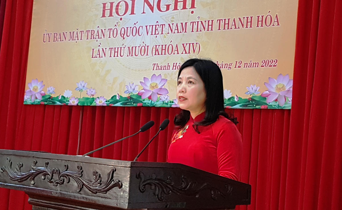 Chủ tịch Ủy ban MTTQ, Trưởng Ban Dân vận Thanh Hóa Phạm Thị Thanh Thủy phát biểu khai mạc hội nghị.