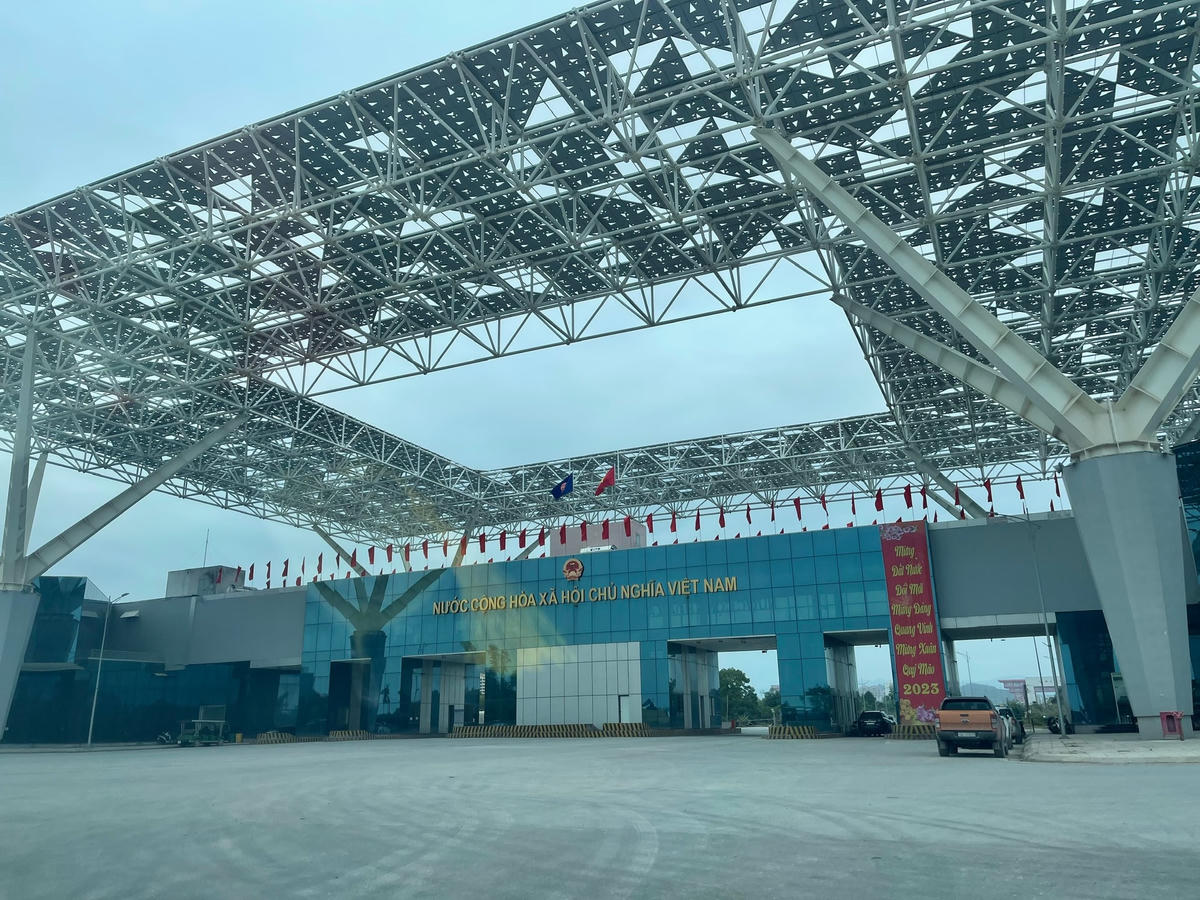TP Móng Cái đã báo cáo UBND tỉnh Quảng Ninh xem xét, cho chủ trương chỉ đạo việc mở luồng kiểm tra, kiểm soát đối với người và xe du lịch tự lái của Trung Quốc vào Quảng Ninh qua cửa khẩu Bắc Luân 2.