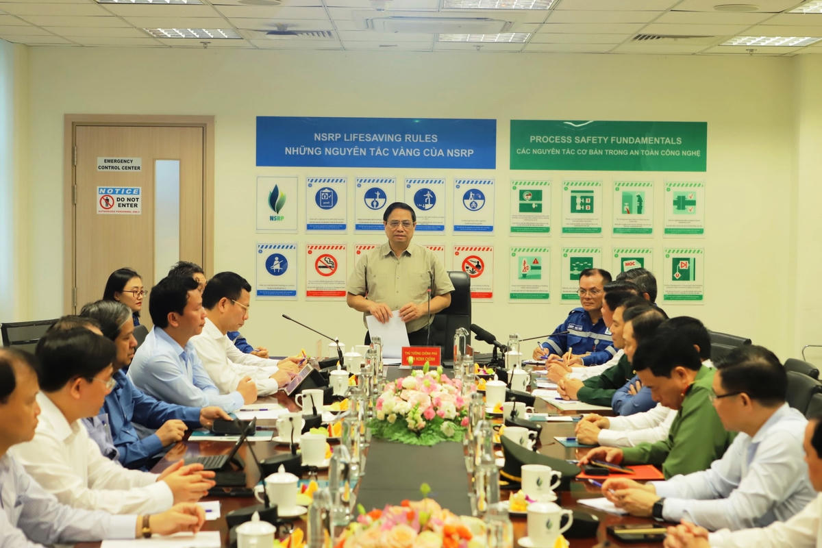 Để nâng cao hiệu quả hoạt động của Nhà máy trong thời gian tới, Thủ tướng Chính phủ Phạm Minh Chính đề nghị Lọc hóa dầu Nghi Sơn cần tái cấu trúc lại hoạt động quản trị, hoạt động tài chính và hoạt động sản xuất...