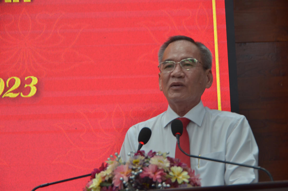 Bí thư Tỉnh uỷ Bạc Liêu Lữ Văn Hùng phát biểu tại hội nghị.