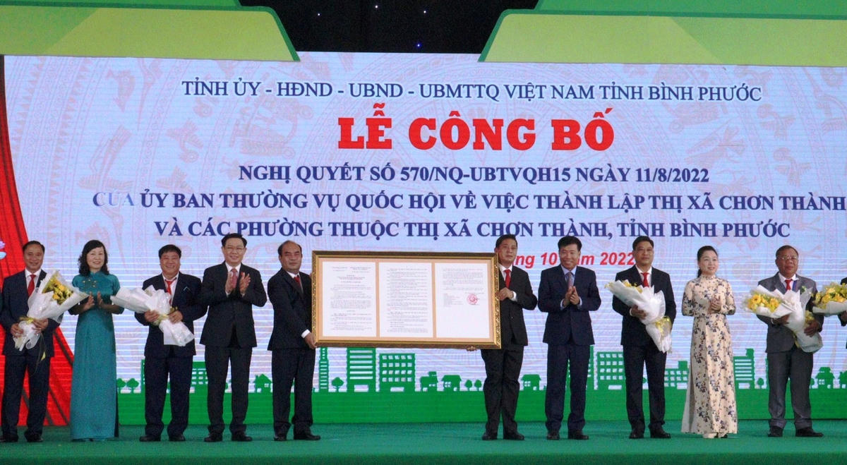 Công bố thành lập thị xã Chơn Thành. 