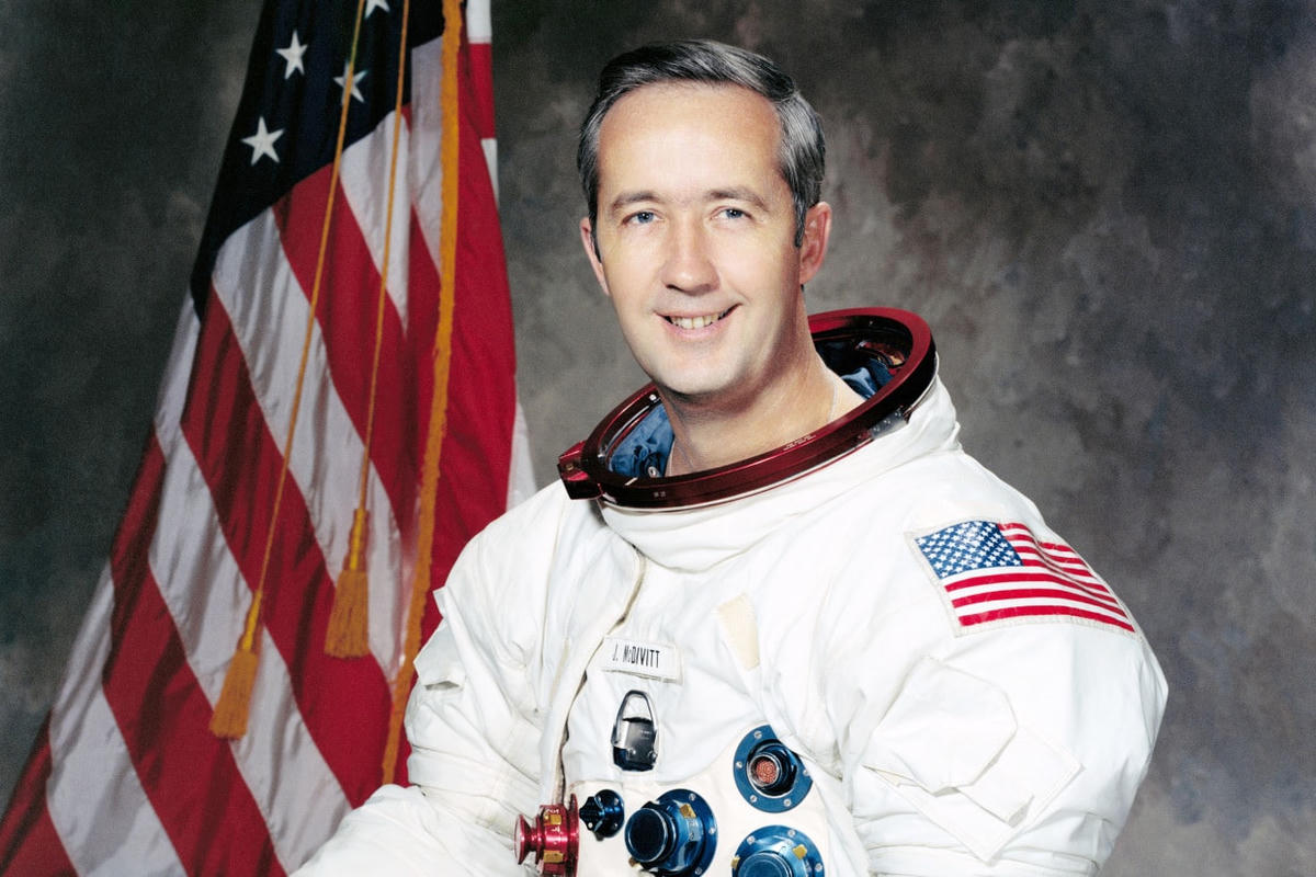Cựu phi hành gia người Mỹ James McDivitt đã qua đời hồi tuần trước, ở tuổi 93. Ảnh:nbcnews.com.