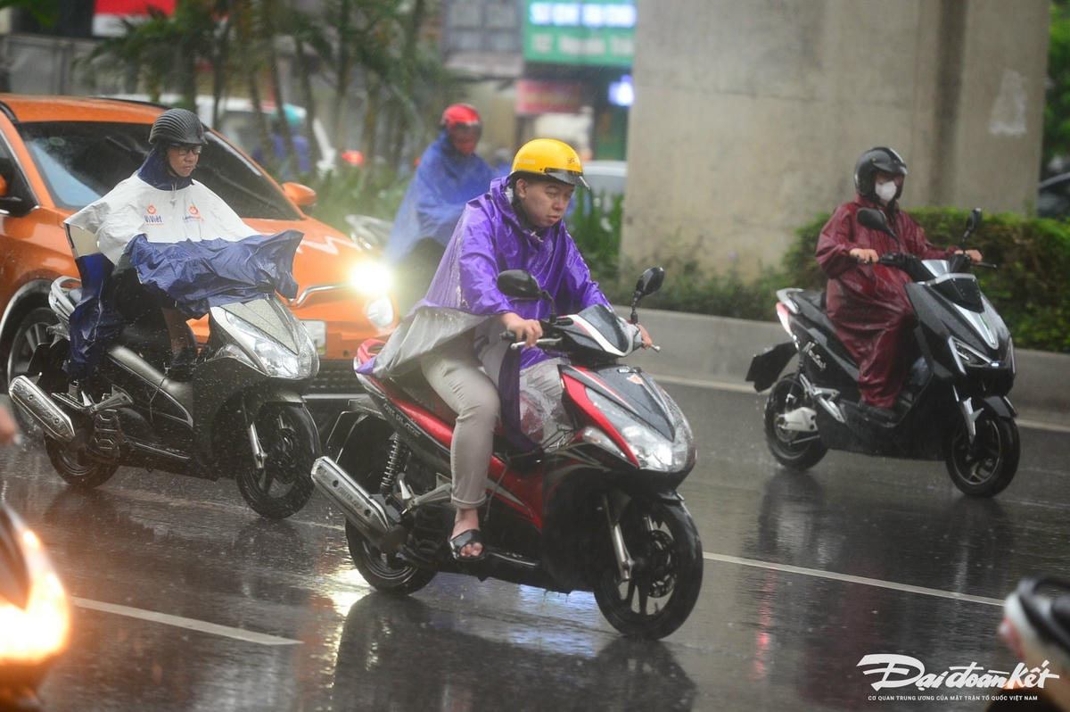 tac_duong-le-khanh4.jpg