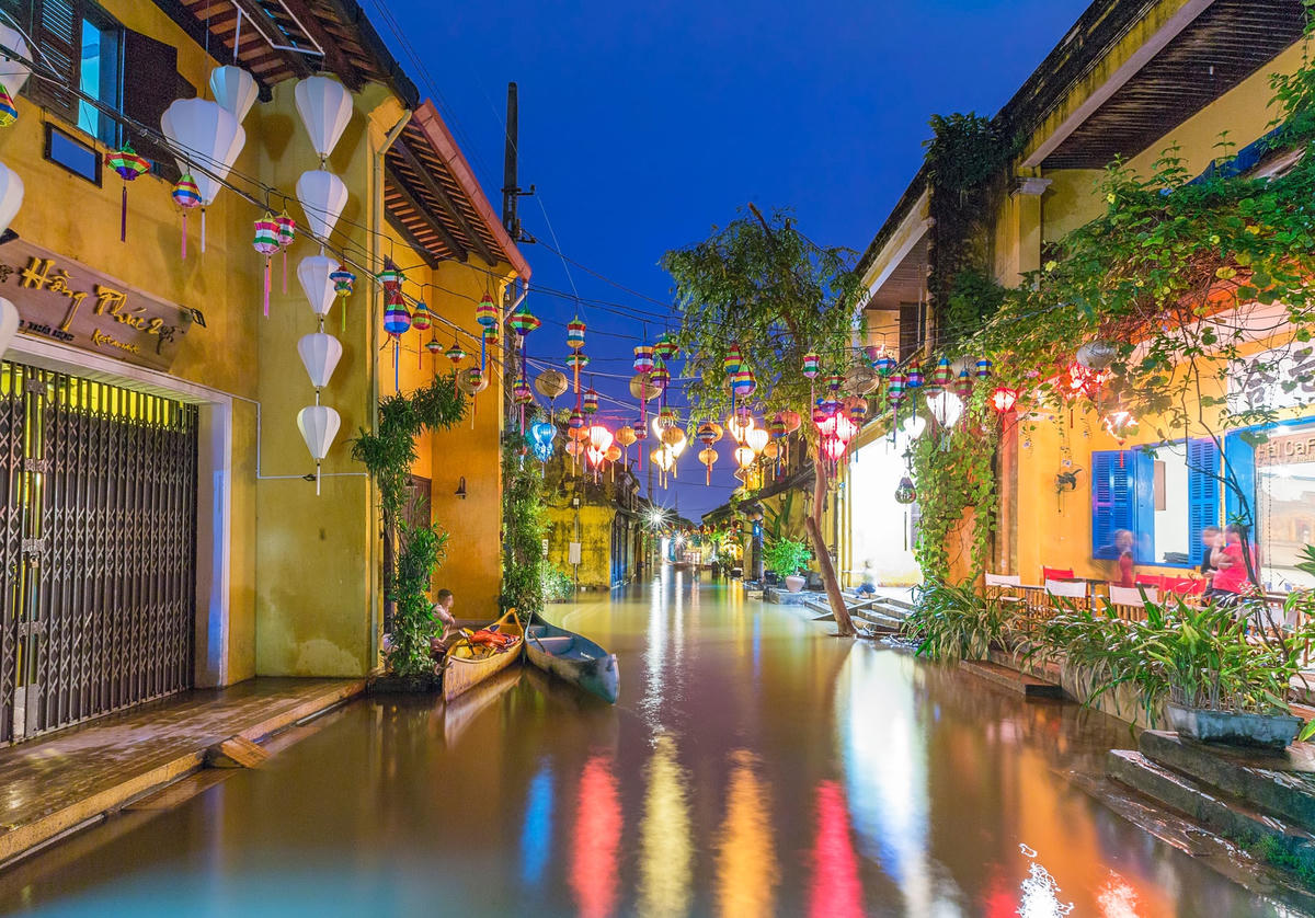 Đêm phố cổ Hội An (Quảng Nam).
