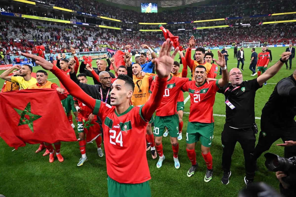 Morocco là người hùng mới của bóng đá châu Phi khi lọt tới bán kết.
