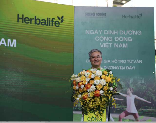 Nhà báo Trần Tuấn Linh - Tổng biên tập Báo Sức khoẻ & Đời sống phát biểu tại sự kiện.