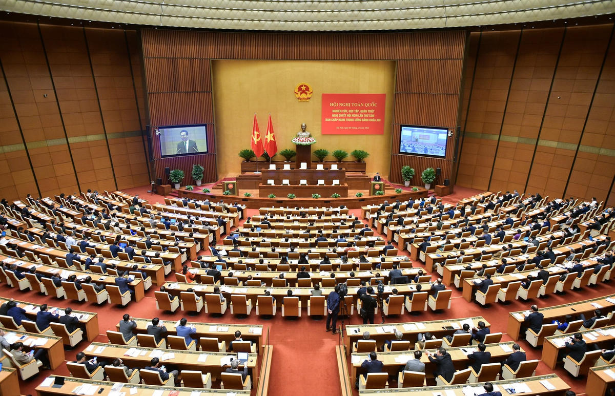 anh-bai-tren.jpg