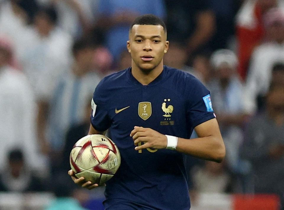 Mbappe ghi đậm dấu ấn trong trận chung kết nhưng đáng tiếc, Đội tuyển Pháp không thể vượt qua Argentina trong loạt sút luân lưu nghẹt thở. Ảnh: Reuters.