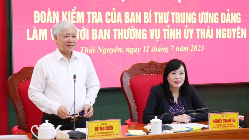 Bí thư Trung ương Đảng, Chủ tịch UBTƯ MTTQ Việt Nam Đỗ Văn Chiến phát biểu tại buổi làm việc. Ảnh: Hồng Tâm.