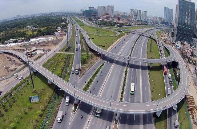 Một số dự án giao thông hoàn thành không đúng tiến độ do giải ngân vốn đầu tư công chậm.