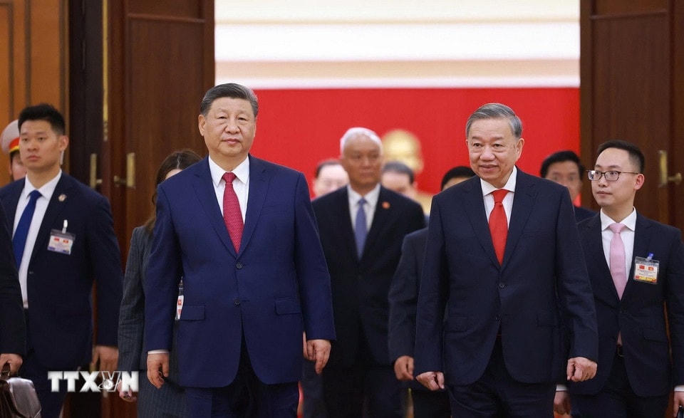 Tổng Bí thư Tô Lâm và Tổng Bí thư, Chủ tịch nước Trung Quốc Tập Cận Bình tới Trụ sở Trung ương Đảng để tiến hành hội đàm. (Ảnh: Dương Giang/TTXVN)