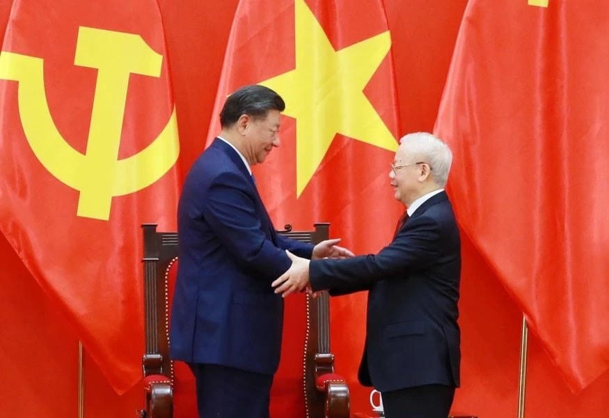 anh-bai-tren-2.jpg