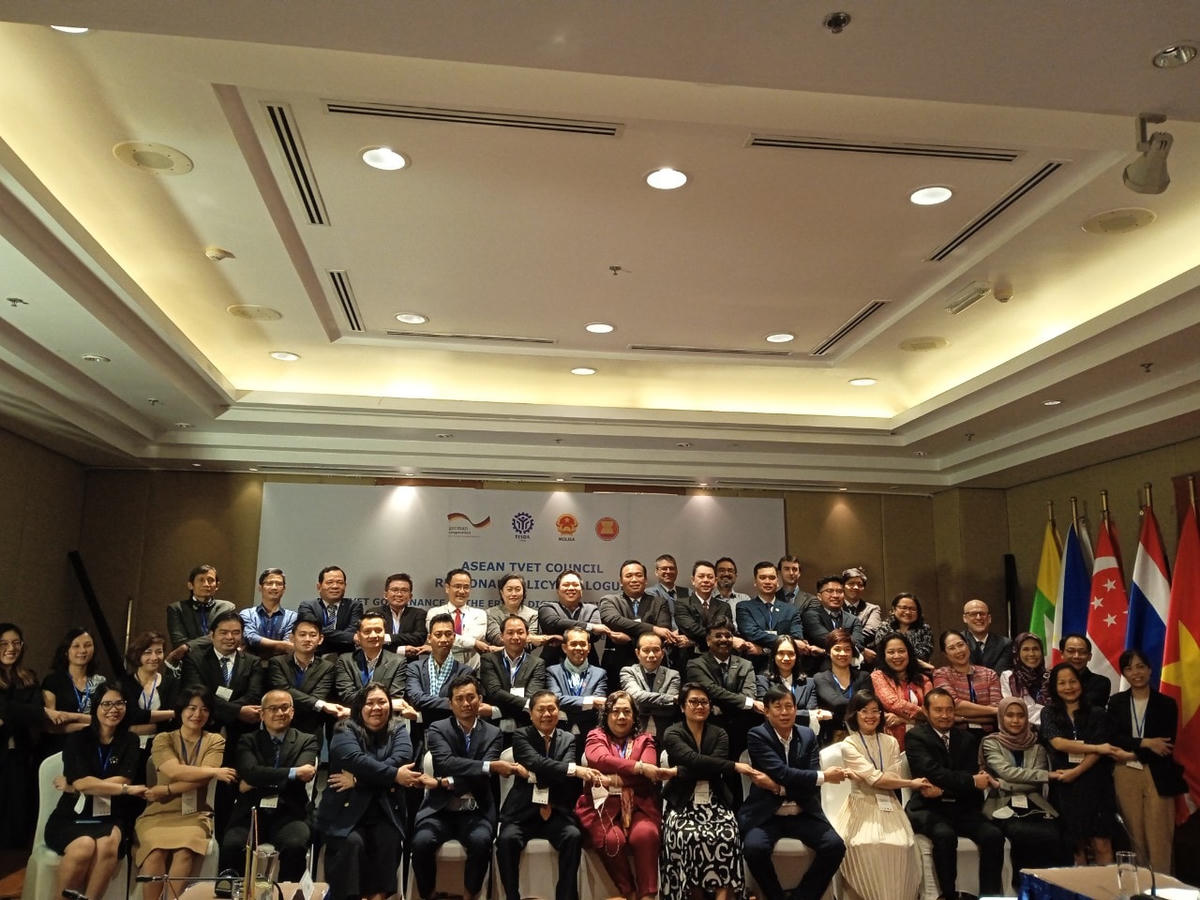 Các đại biểu tham dự hội nghị Đối thoại chính sách khu vực.