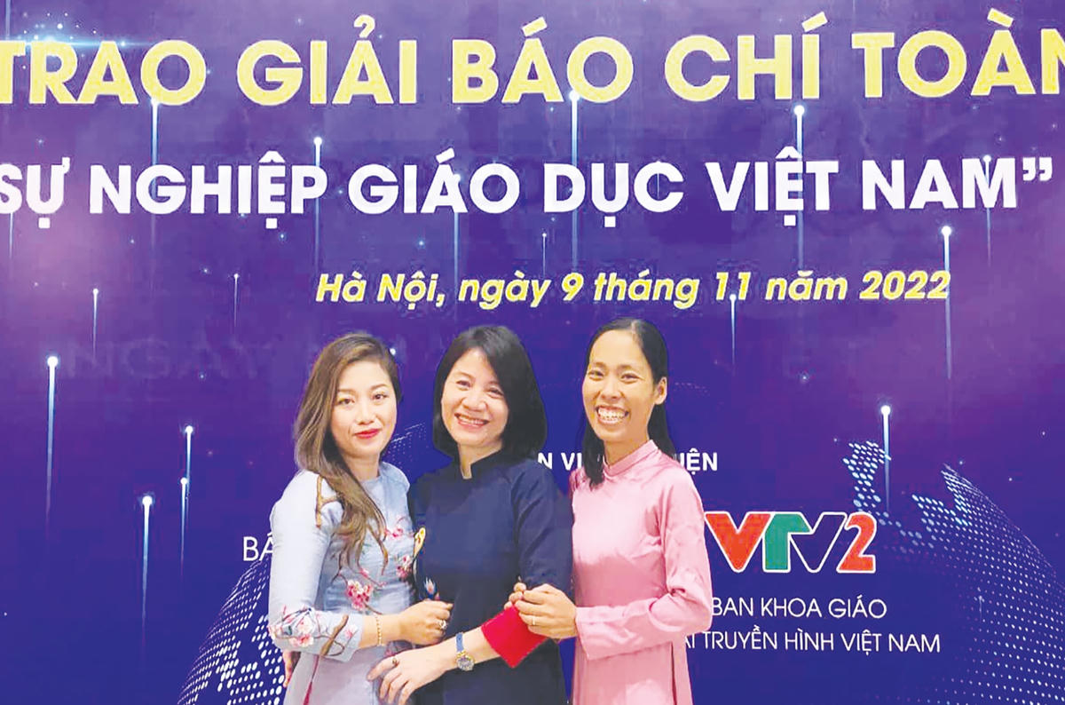 Nhóm tác giải Giải Nhất- Giải Báo chí toàn quốc Vì sự nghiệp Giáo dục Việt Nam.