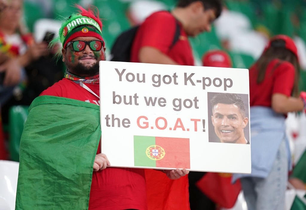 "Hàn Quốc có K-Pop nhưng chúng tôi có cầu thủ vĩ đại nhất lịch sử (Greatest Of All Time)"...