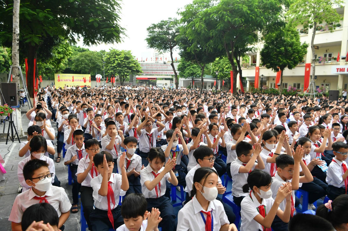 Nỗ lực xây dựng nhà trường an toàn, chia sẻ yêu thương