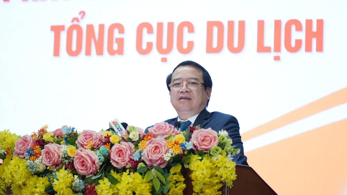 Ông Hà Văn Siêu, Phó Tổng cục trưởng Tổng cục Du lịch (Bộ VH-TT-DL) phát biểu.