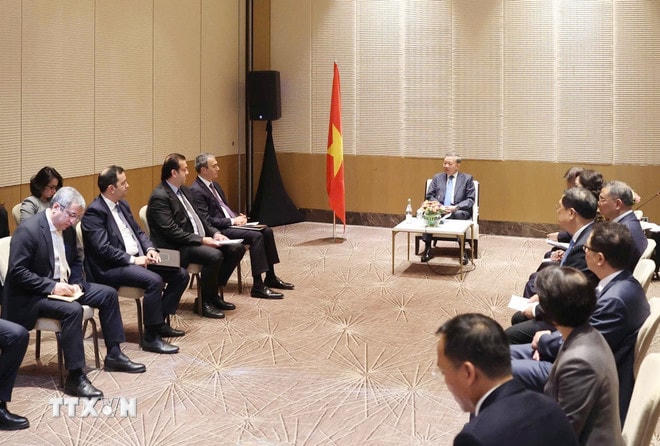 ttxvn-tong-bi-thu-to-lam-tiep-lanh-dao-doanh-nghiep-tieu-bieu-azerbaijan-08-3.jpg