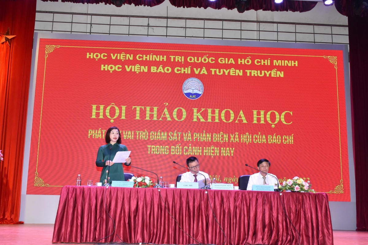 Hội thảo khoa học cấp Bộ với chủ đề: “Phát huy vai trò giám sát và phản biện xã hội của báo chí trong bối cảnh hiện nay”.